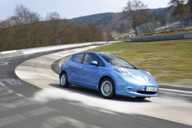 nissan-leaf-nordschleife-grosses-karussell