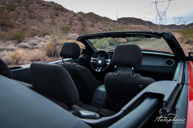 2013_ford_mustang_interieur