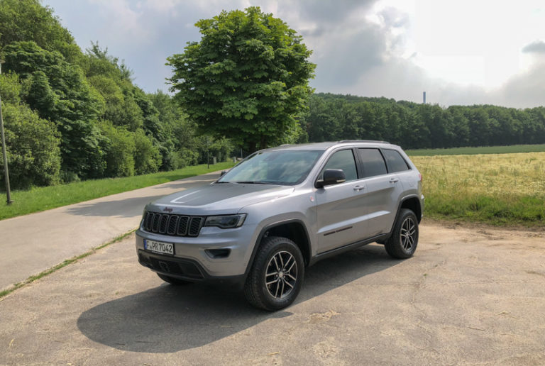 Jeep Grand Cherokee Trailhawk Fahrbericht - Autophorie.de