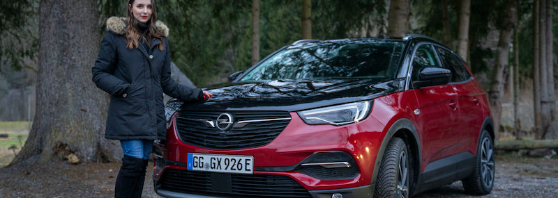 Opel Grandland X Hybrid4 Test: endlich mit Allradantrieb