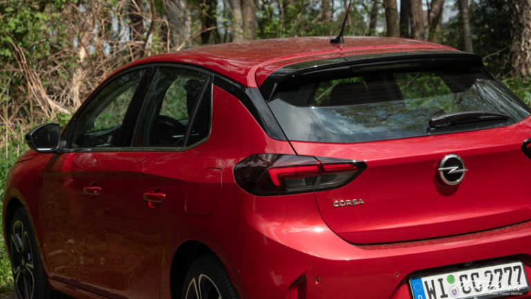 Test Opel Corsa 1.4 Turbo 100 Ps Die goldene Mitte: Opel Corsa Elegance 100 PS im Test - Autophorie.de